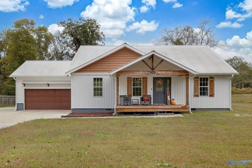 2450 Kuykendall Rd, Albertville, AL, 35951-7655 | Card Image