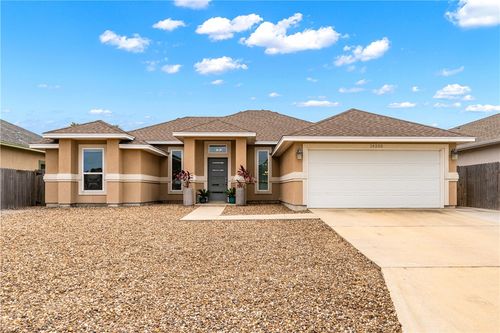14205 Sea Pines Dr, Corpus Christi, TX, 78418-6539 | Card Image