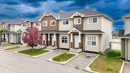 4507-111 Tarawood Lane Ne, Calgary, AB, T3J0H1 | Card Image