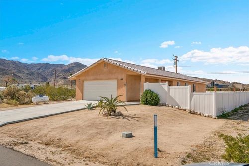6752 Manzanita Ave, Twentynine Palms, CA, 92277 | Card Image