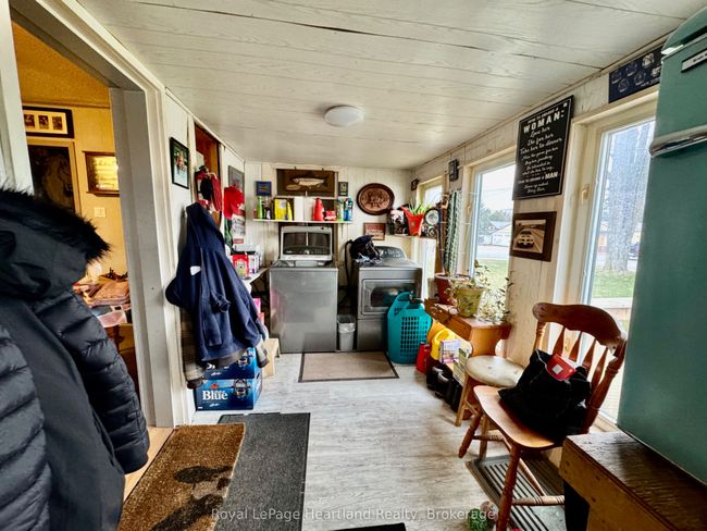 663 Josephine St, House other with 2 bedrooms, 1 bathrooms and 2 parking in Huron ON | Image 11