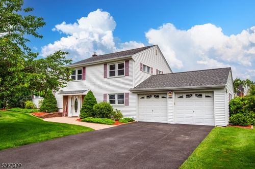 24 Mostyn Rd, Randolph, NJ, 07869-1035 | Card Image