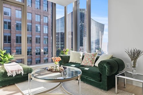 1708-135 Seaport Blvd, Boston, MA, 02210-2723 | Card Image