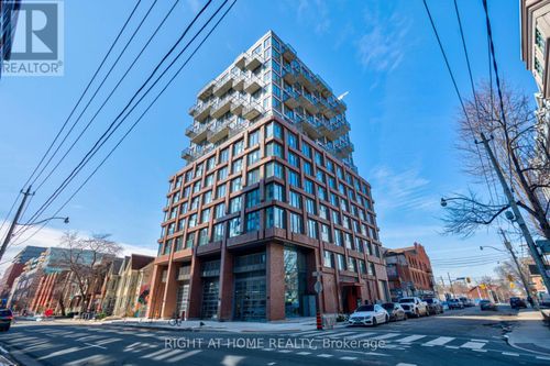 704-2 Augusta Ave, Toronto, ON, M5V0T3 | Card Image