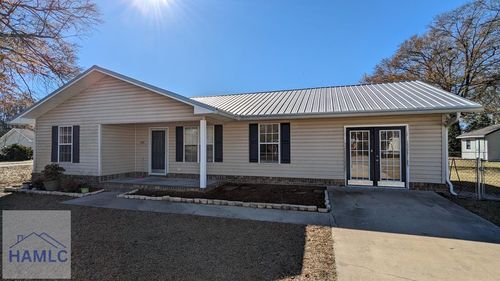 215 Gordon St, Glennville, GA, 30427-1832 | Card Image