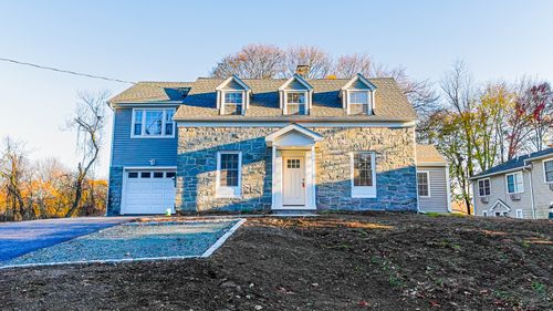 206 Huntington Tpke, Bridgeport, CT, 06610-1426 | Card Image