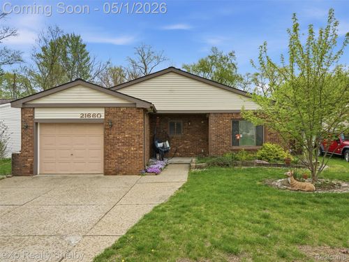 21660 Roosevelt Ave, Farmington Hills, MI, 48336-5645 | Card Image
