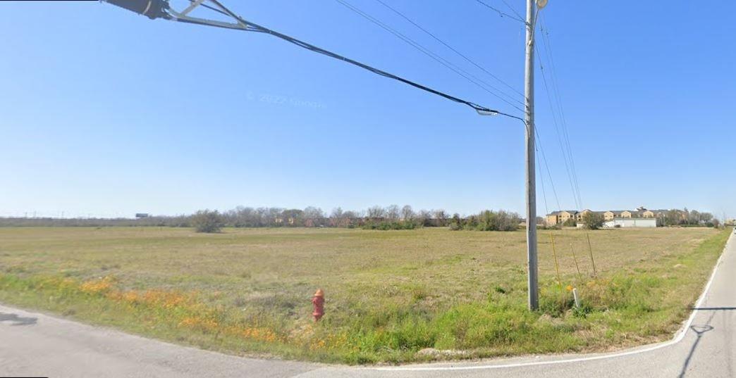 Land in Texas City
