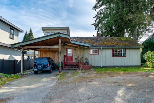 1052 Como Lake Ave, Coquitlam, BC, V3J3N8 | Card Image