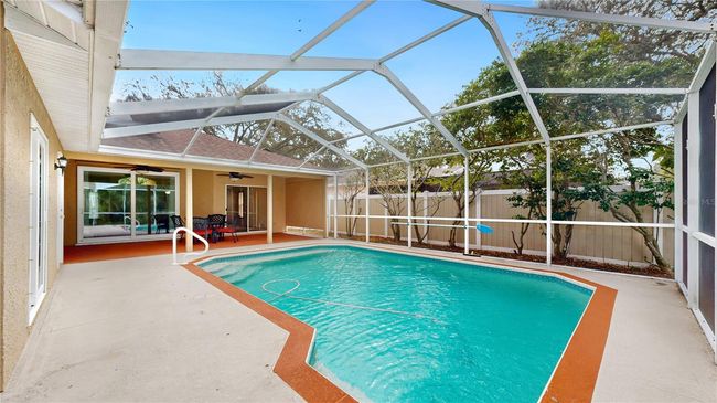 140 Sage Cir, House other with 3 bedrooms, 2 bathrooms and null parking in Crystal Beach FL | Image 45