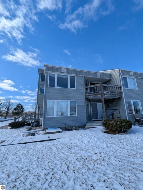 3129 E Midshipman Dr, Au Gres, MI, 48703-9212 | Card Image