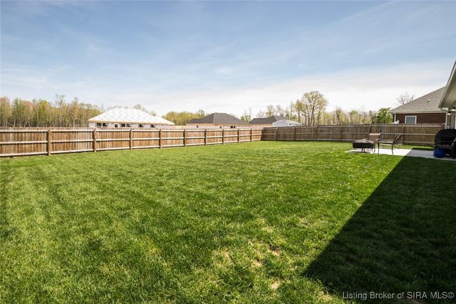 13965 Deerfield Xing, Home with 3 bedrooms, 2 bathrooms and null parking in Memphis IN | Image 6