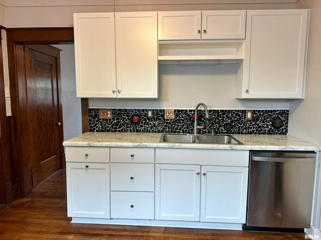 811 7 Th Ave S, House other with 3 bedrooms, 2 bathrooms and null parking in Clinton IA | Image 15