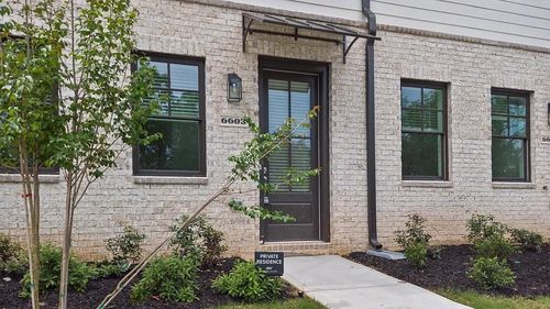 6603 Beacon Dr, Sandy Springs, GA, 30328-2984 | Card Image
