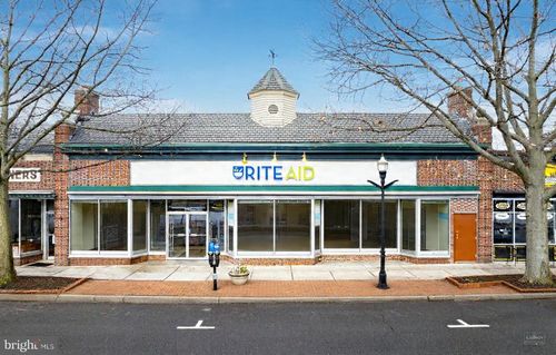 121 W Main St, Moorestown, NJ, 08057-2431 | Card Image