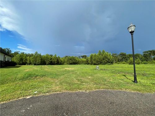 118 Wood Duck Dr, Belle Chasse, LA, 70037-2252 | Card Image