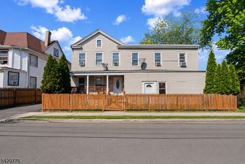 111 Liberty St, Plainfield, NJ, 07060-1123 | Card Image
