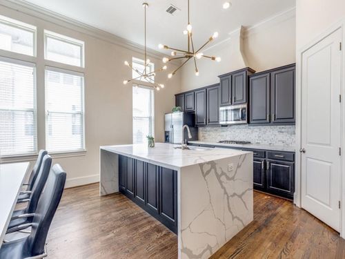 e-5229 Petty St, Houston, TX, 77007-1346 | Card Image