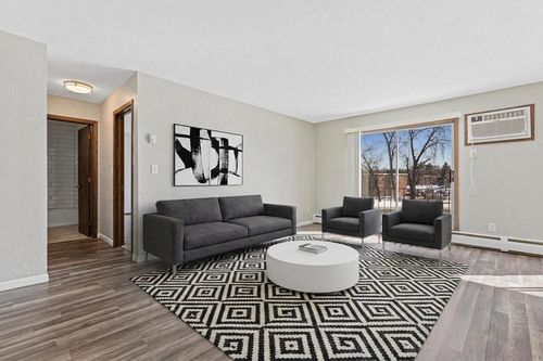 203-2210 Eldridge Ave E, North Saint Paul, MN, 55109 | Card Image
