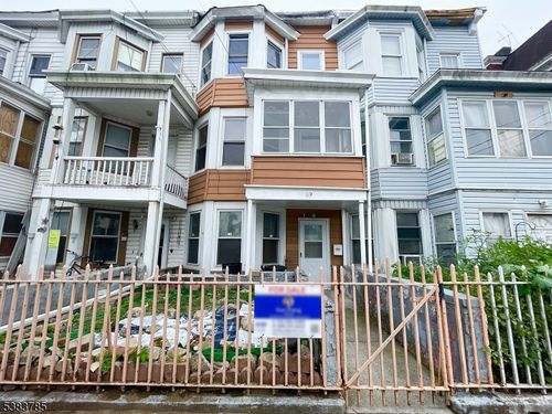 97 Sherman St, Passaic, NJ, 07055-6111 | Card Image