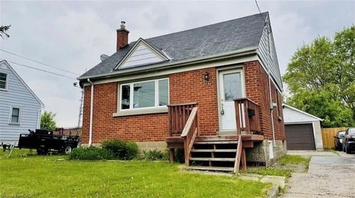 306 E 22nd St, Hamilton, ON, L8V2W1 | Card Image