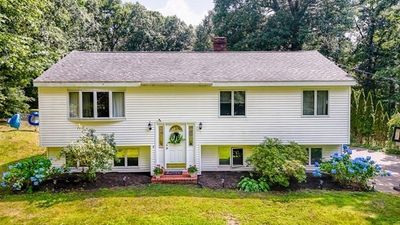 5 Old Bear Hill Rd, House other with 4 bedrooms, 2 bathrooms and 6 parking in Merrimac MA | Image 1