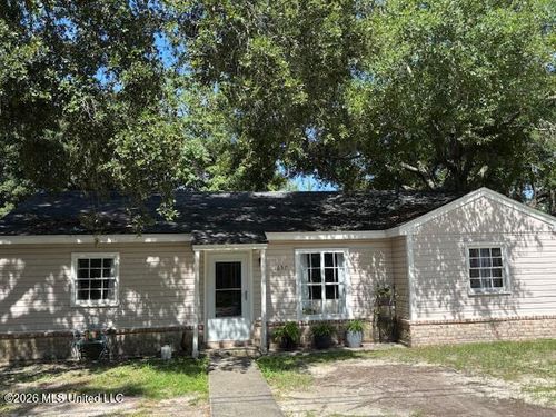 1657 Pringle Cir, Biloxi, MS, 39531-4376 | Card Image