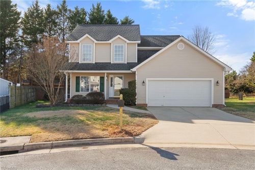 15 Wimbledon Ln, Greensboro, NC, 27455-1300 | Card Image