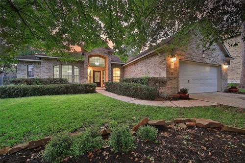 27 W Prairie Dawn Cir, Conroe, TX, 77385-3584 | Card Image