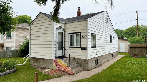 123 Ruth Street E, Saskatoon, SK, S7K0J7 | Card Image