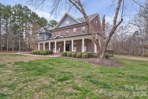 433 Laurel Crest Dr, Kannapolis, NC, 28081-9091 | Card Image