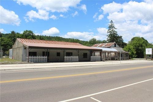 251 S Catherine St, Montour Falls, NY, 14865-9515 | Card Image