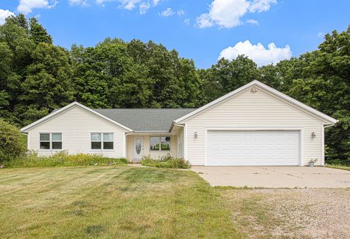 8772 N Riverview Dr, Kalamazoo, MI, 49004-8614 | Card Image