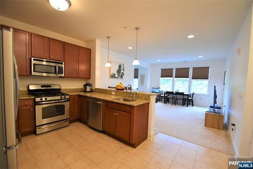 5316 Sanctuary Blvd, Riverdale, NJ, 07457-1655 | Card Image