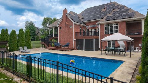 9600 W Side Ct, Crestwood, KY, 40014-7585 | Card Image