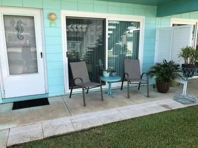 A05 - 541 S Peninsula Avenue, Condo with 1 bedrooms, 1 bathrooms and null parking in New Smyrna Beach FL | Image 2