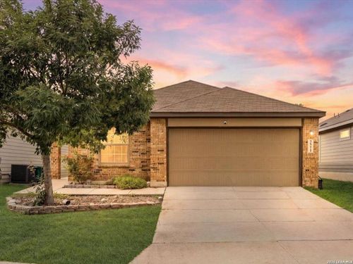 5911 Bridle Bnd, San Antonio, TX, 78218-3201 | Card Image