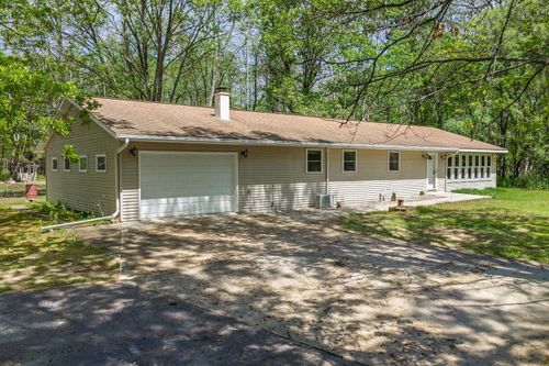W4062 County Road C, Montello, WI, 53949-8622 | Card Image