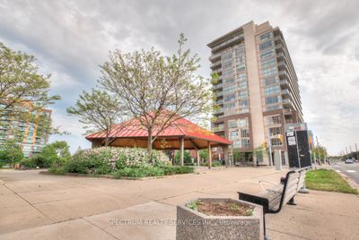 809 - 5101 Dundas St W, Condo with 1 bedrooms, 1 bathrooms and 1 parking in Etobicoke ON | Image 2