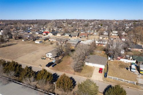 3221 Ne Park Place, Oklahoma City, OK, 73117 | Card Image