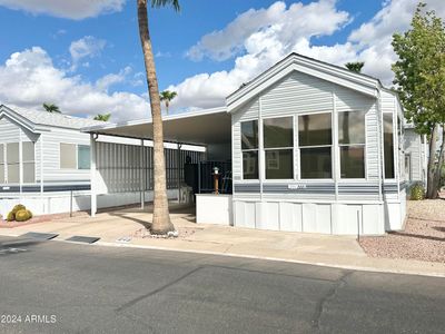 848 S Aquamarine Drive, House other with 1 bedrooms, 2 bathrooms and null parking in Apache Junction AZ | Image 3