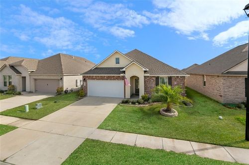 5332 Fulvetta Falls Rd, Slidell, LA, 70461-5242 | Card Image