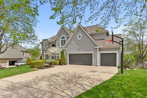14009 Lucille St, Overland Park, KS, 66221-2813 | Card Image