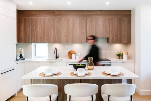 122-1552 E 3rd Ave, Vancouver, BC, V5N | Card Image