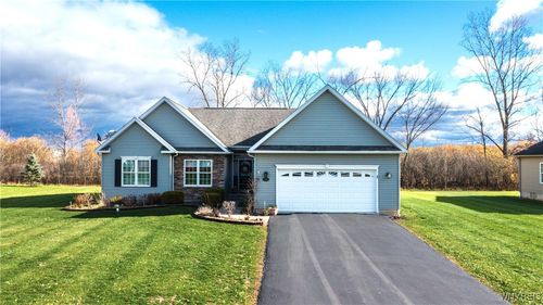 6357 Vintage Ct, Lockport, NY, 14094-9564 | Card Image