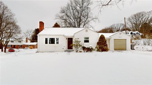 820 Sunset Dr, Butler, PA, 16001-1135 | Card Image