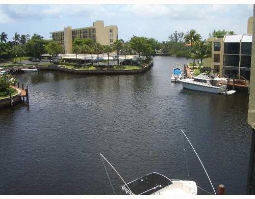3050-1 Royal Palm 3050 Way, Boca Raton, FL, 33432 | Card Image