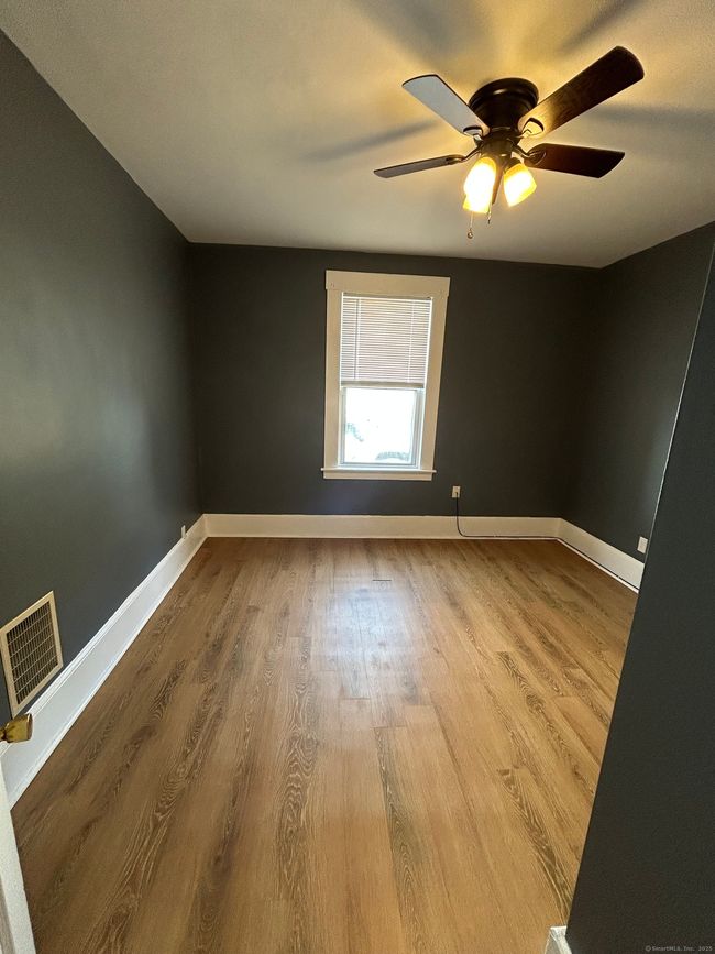 A - 66 Wallace Row, Home with 2 bedrooms, 1 bathrooms and 1 parking in Wallingford CT | Image 11