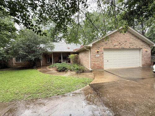 1600 Carriage Run W, Conroe, TX, 77384-3312 | Card Image