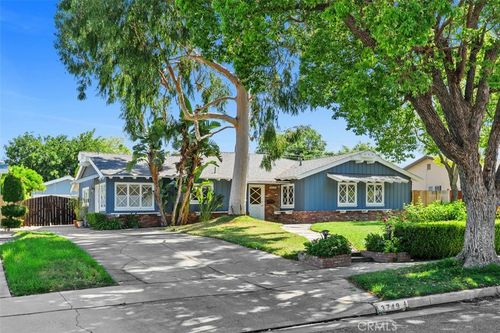 3749 San Rafael Way, Riverside, CA, 92504-3945 | Card Image